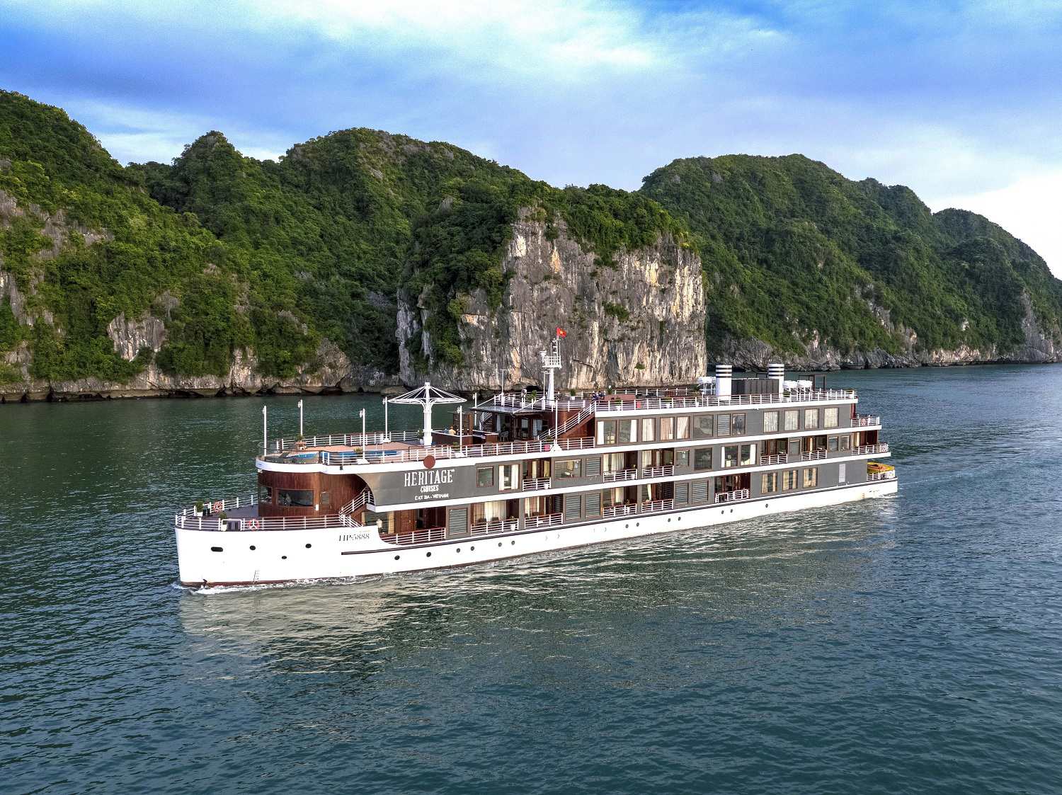 https://www.halong5sao.com/tour/du-thuyen-heritage-cruises